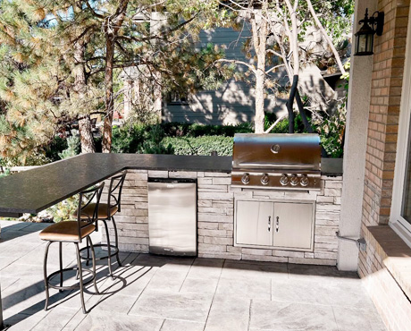 Matas Paving & Sealcoating - Outdoor Kitchen