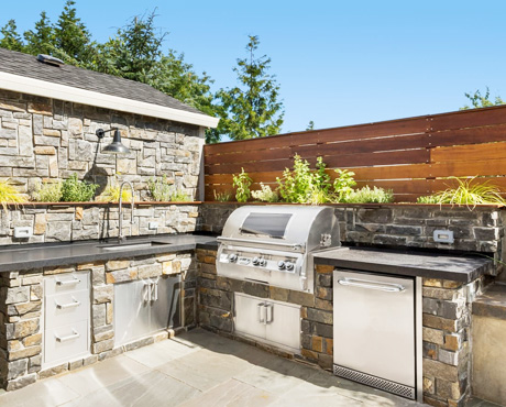 Matas Paving & Sealcoating - Outdoor Kitchen